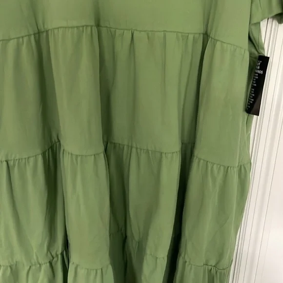 New  Elos Green tiered cotton blend Short sleeved dress in size 22/24 (1x) nwt - Picture 3 of 6